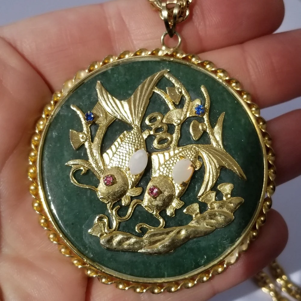 Relisted -vintage Chinese Jade blessing koi fish necklace gold tone goldfish - Picture 9 of 17